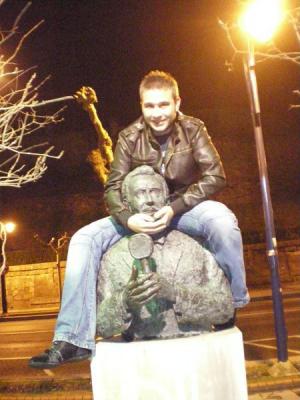 20110418130926-estatua-santander.jpg